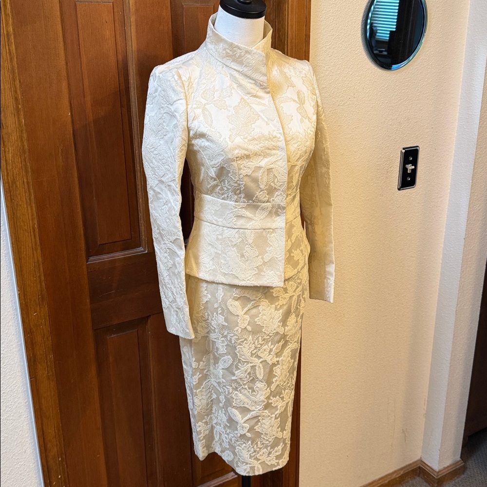 PRICE FIRM NWT Valentino Roma Beige Textured  Blazer & Skirt Set Size 40|4 - Picture 13 of 13